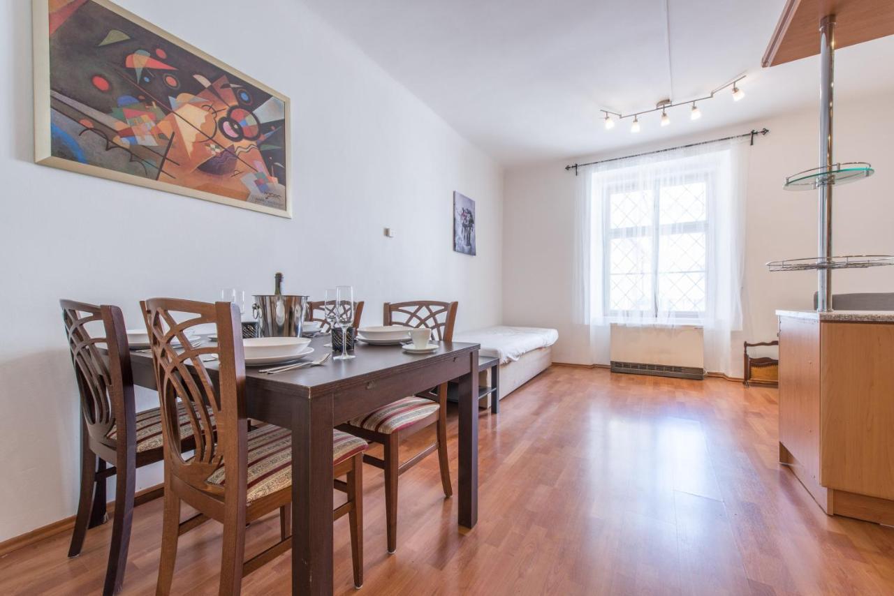 Prague Locals Monastery Apartments 外观 照片