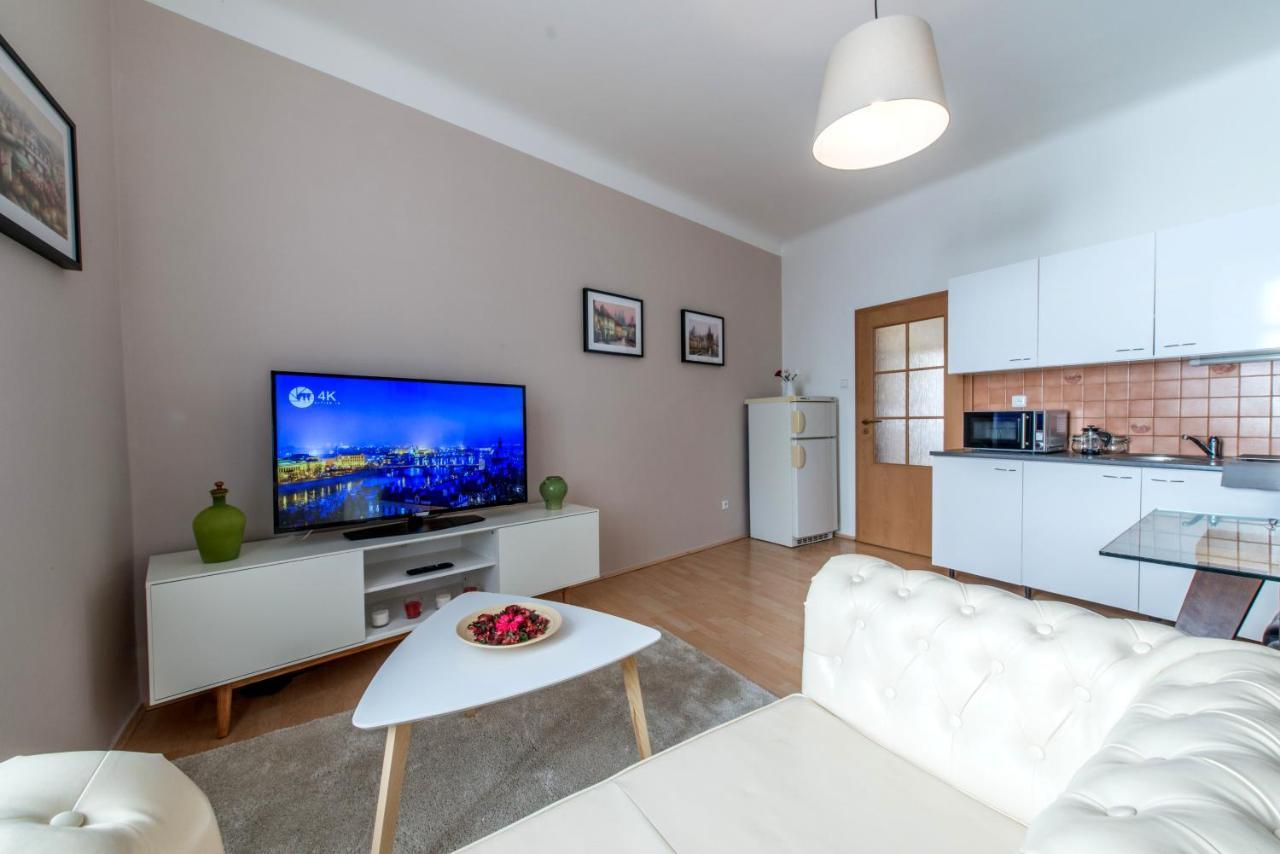 Prague Locals Monastery Apartments 外观 照片