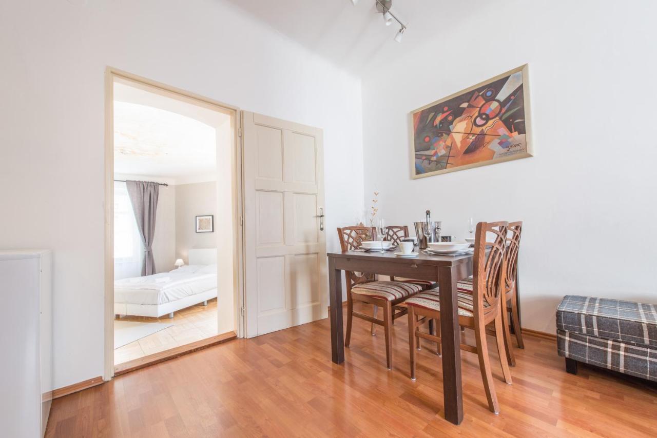Prague Locals Monastery Apartments 外观 照片