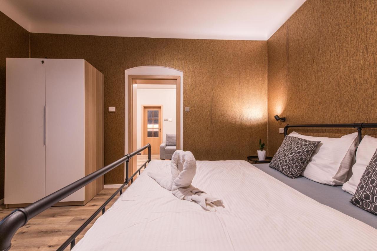 Prague Locals Monastery Apartments 外观 照片